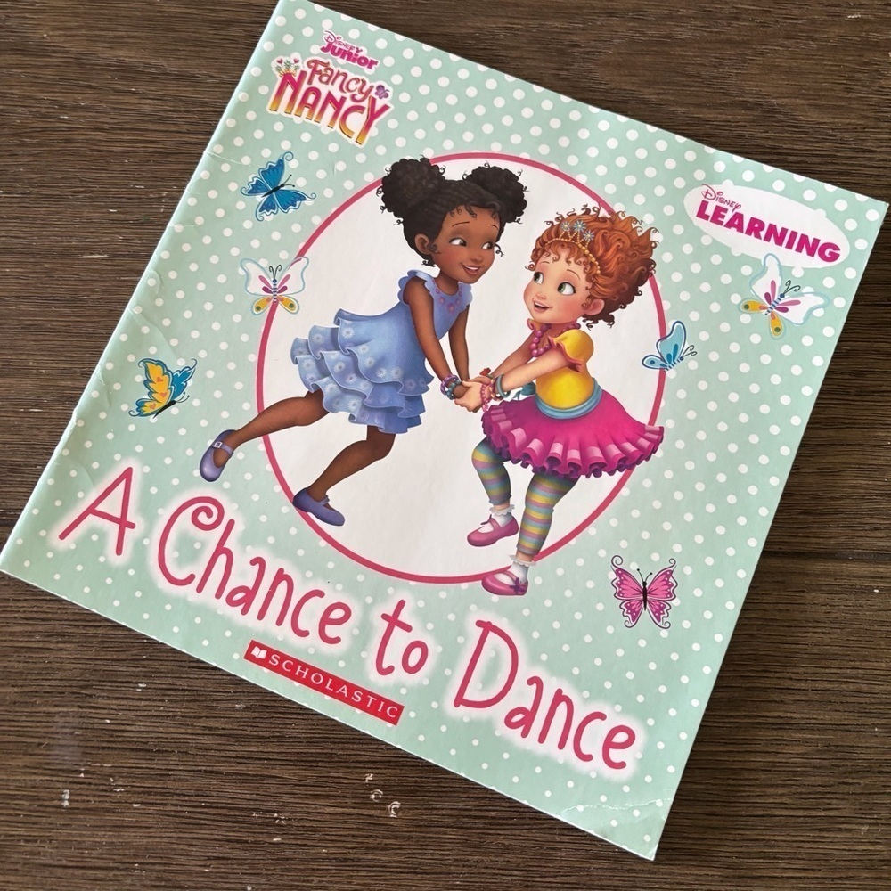 Disney Junior Fancy Nancy A Chance to Dance paperback book